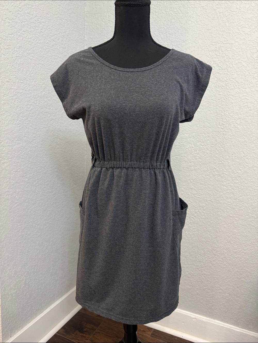 Poof! Charcoal Gray Short Sleeve Elastic Waist Pocket Mini Dress